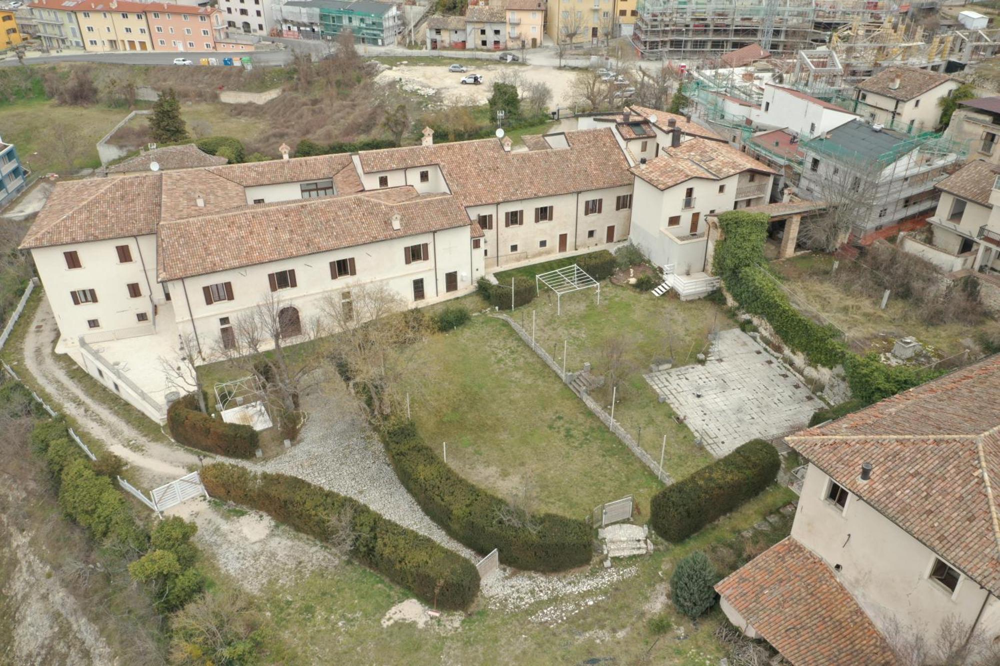 Palazzo Palitti Bed and Breakfast Roio Eksteriør billede